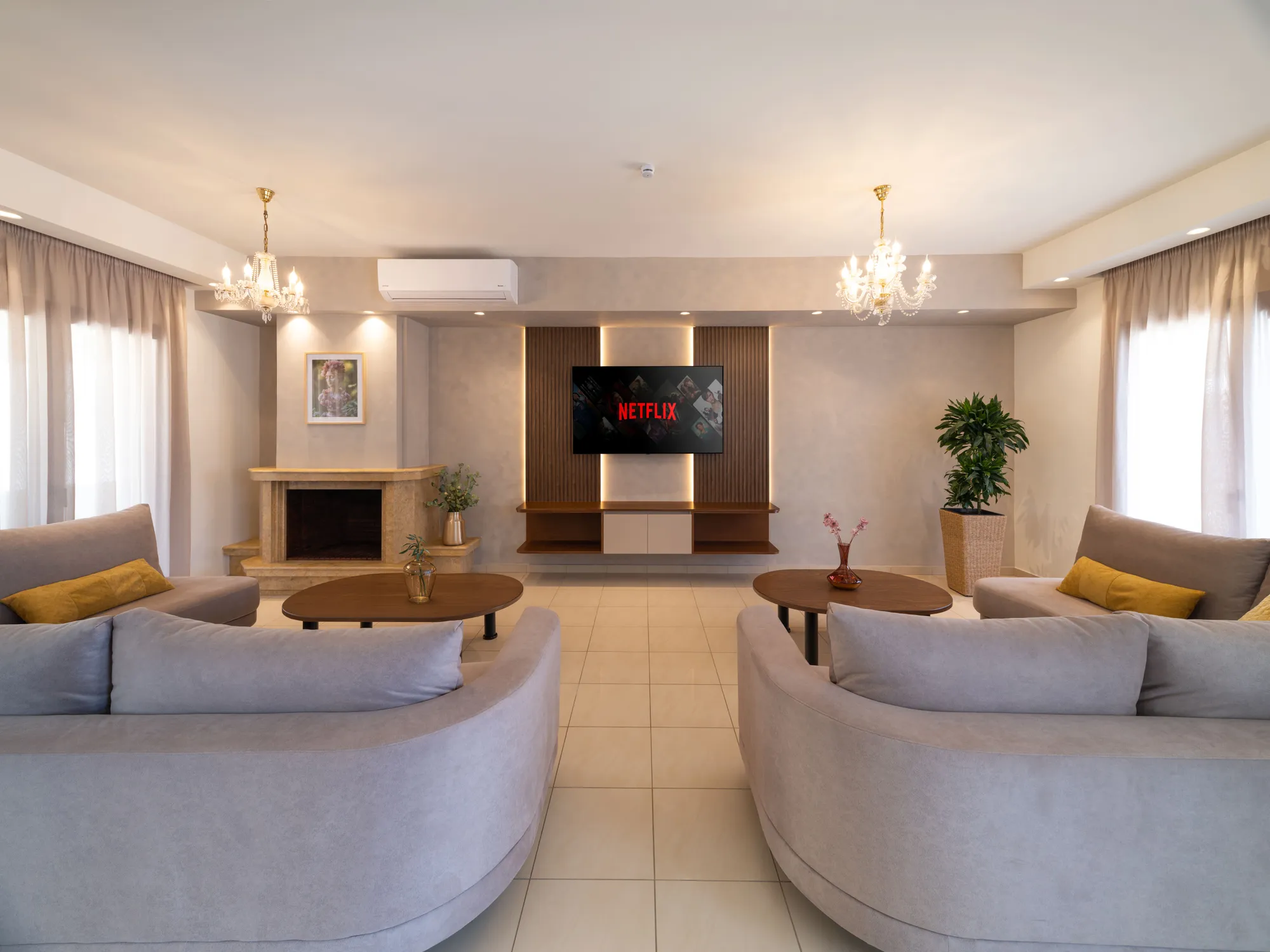 Lumina Villa